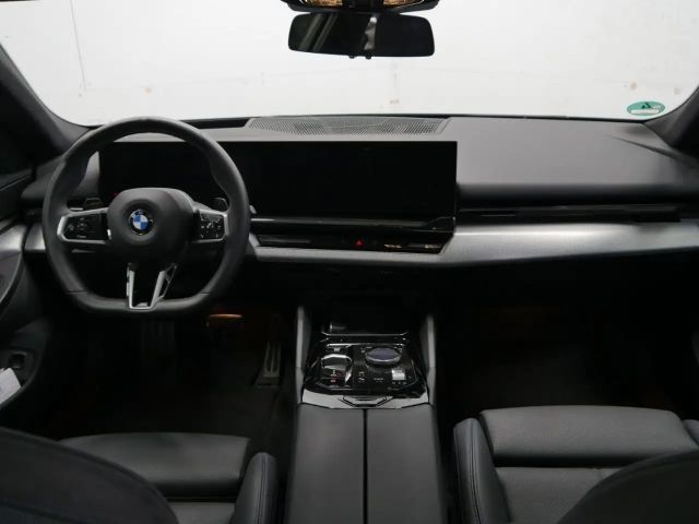 BMW 520 520d M-Sport Touring xDrive