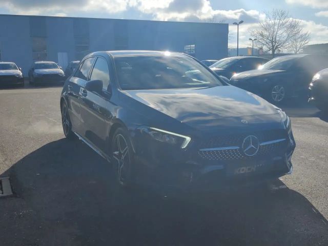 Mercedes-Benz A 180 AMG Line
