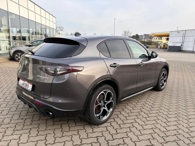 Alfa Romeo Stelvio Q4 Veloce