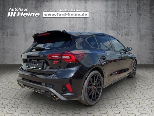 Ford Focus EcoBoost ST Line