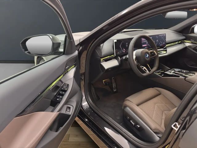 BMW 530 530e Touring