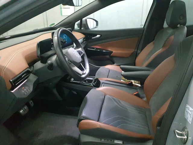 Volkswagen ID.4 +Matrix+Pano+AHK+e-Klappe+AR-HuD+
