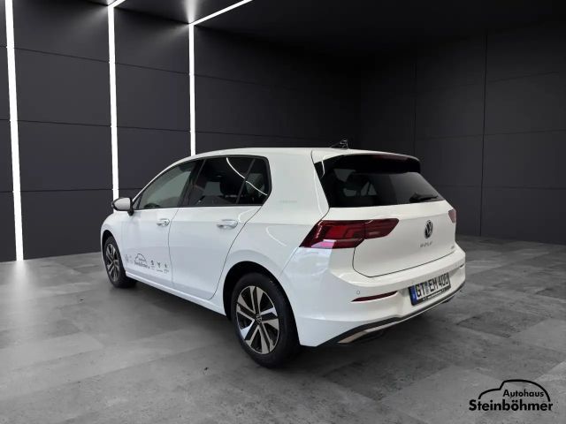 Volkswagen Golf 1.5 eTSI DSG