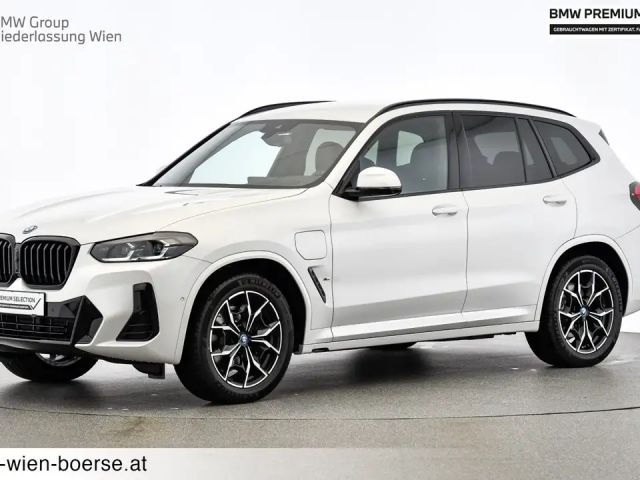 BMW X3 xDrive30e