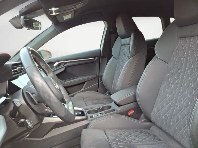 Audi A3 35 TFSI S-Line Sedan Sportback