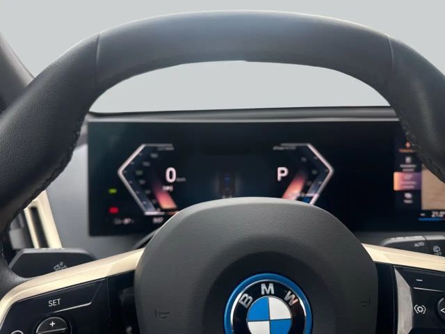 BMW iX xDrive40