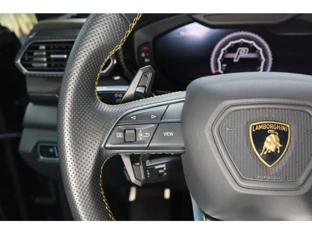 Lamborghini Urus Ceramic,Carbon,B&O Sound,Voll,Garantie06/26