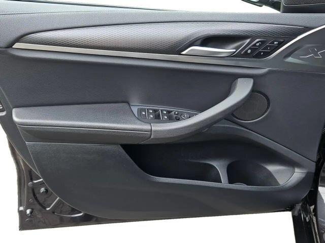 BMW X3 40d 1.HAND | AHK | M-PAKET | LED