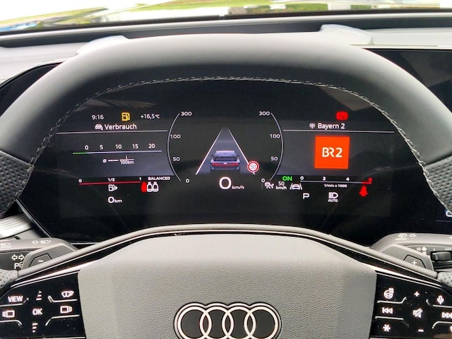 Audi A6 Avant Quattro S-Tronic