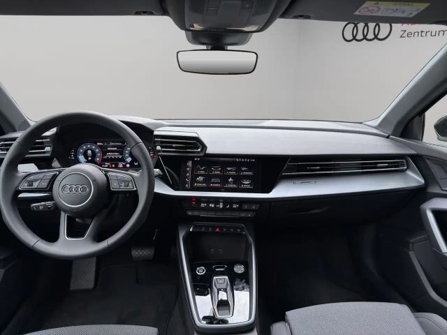 Audi A3 30 TFSI S-Tronic Sedan