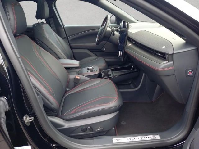 Ford Mustang Mach-E 98 kWh AWD