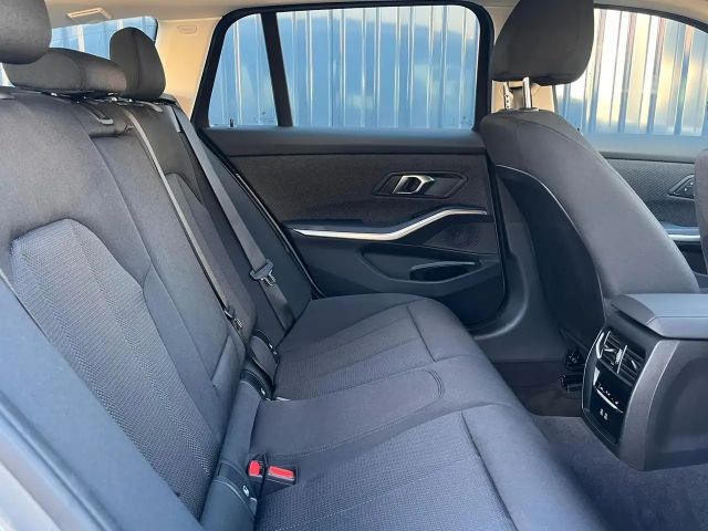 BMW 318 318i Touring