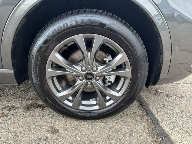 Ford Kuga Plug in Hybrid ST Line