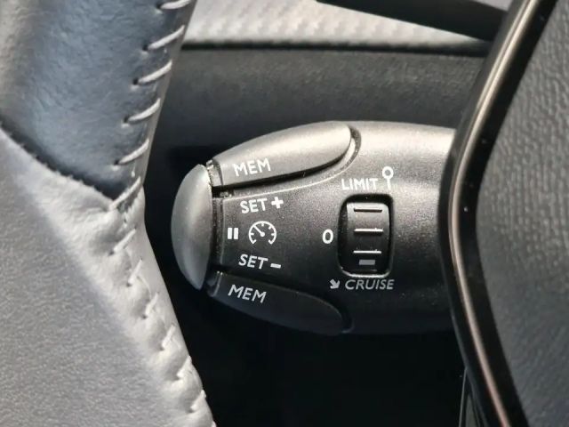 Peugeot 2008 Allure Pack PureTech