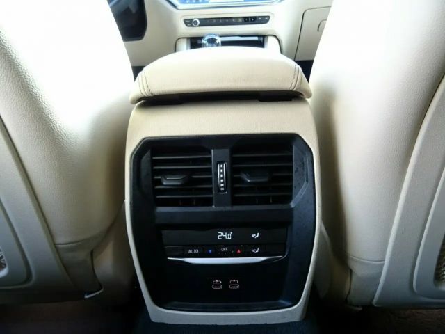 BMW 320 320d Luxury Line Touring xDrive