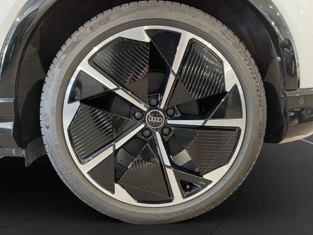 Audi Q4 e-tron S-Line