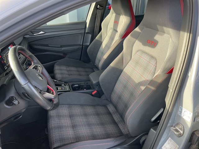 Volkswagen Golf 2.0 TSI DSG Golf VIII IQ.Drive