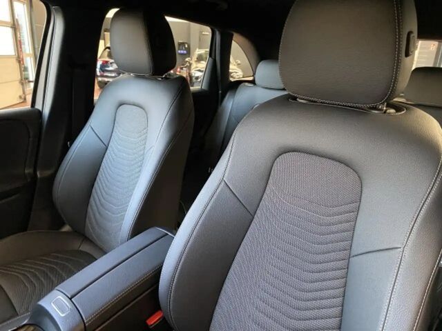 Mercedes-Benz B 180 Progressive