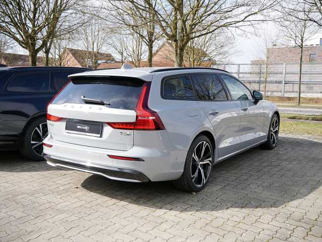 Volvo V60 AWD Plus T6