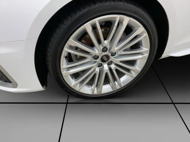 Audi A4 40 TDI Avant S-Line