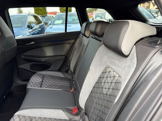 Volkswagen Golf DSG R-Line Variant