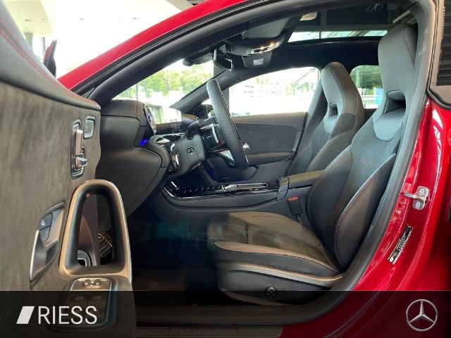 Mercedes-Benz CLA 200 AMG Line Shooting Brake