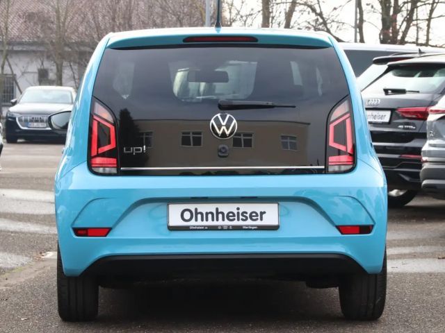 Volkswagen up! Active