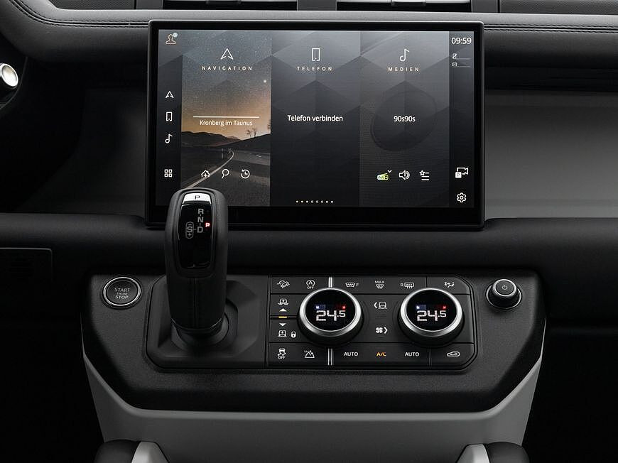 Land Rover Defender 110 Dynamic SE