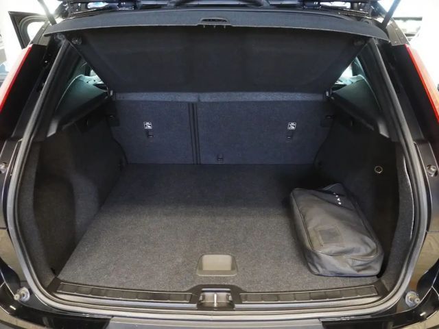 Volvo XC40 Recharge T4