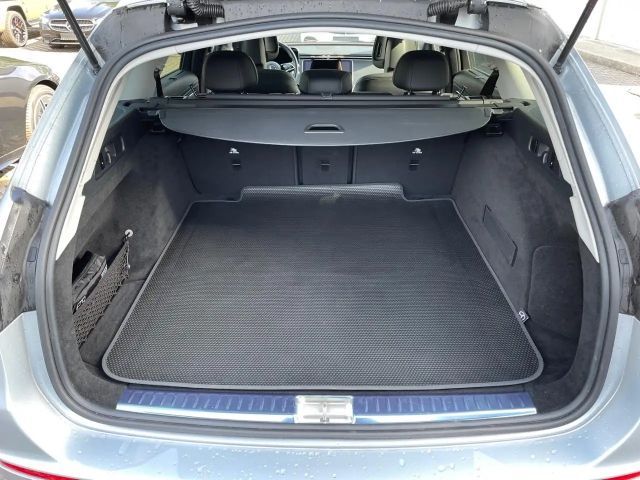 Mercedes-Benz E 200 AVANTGARDE Estate