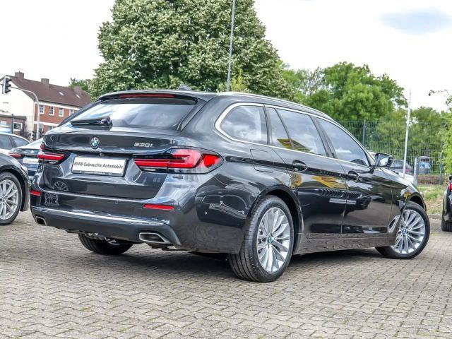 BMW 530 530i Luxury Line Touring
