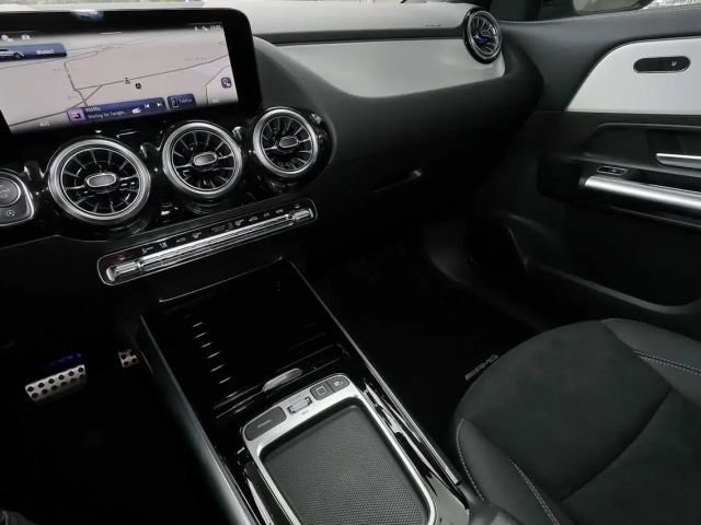 Mercedes-Benz GLA 220 4MATIC AMG Line