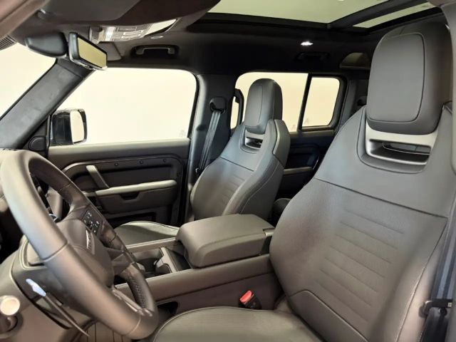 Land Rover Defender 110