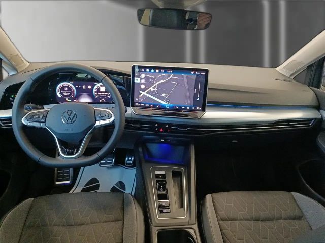 Volkswagen Golf 1.5 eTSI DSG Golf VIII