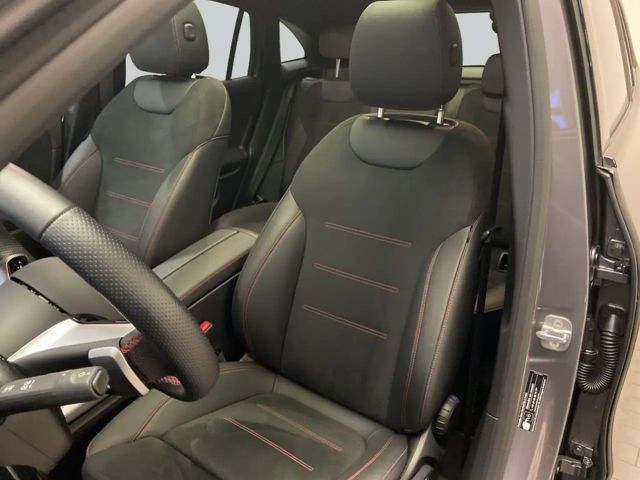 Mercedes-Benz GLA 180 GLA