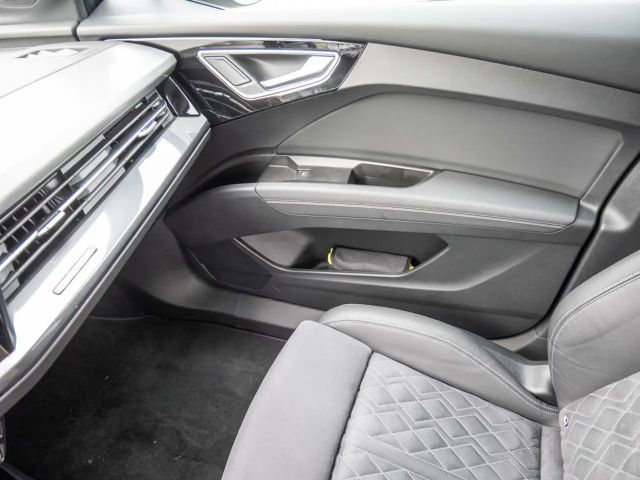 Audi Q4 e-tron 45 AHK HUD PANO MATRIX-LED SONOS