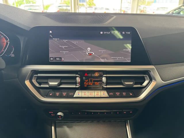 BMW 320 320d M-Sport Touring xDrive