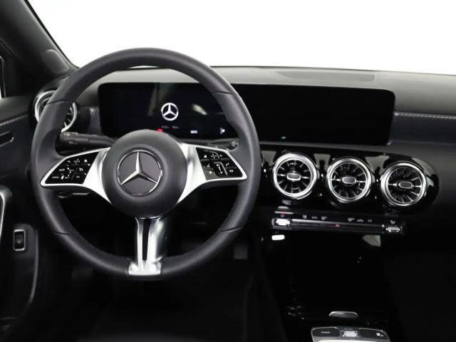 Mercedes-Benz A 180 Progressive