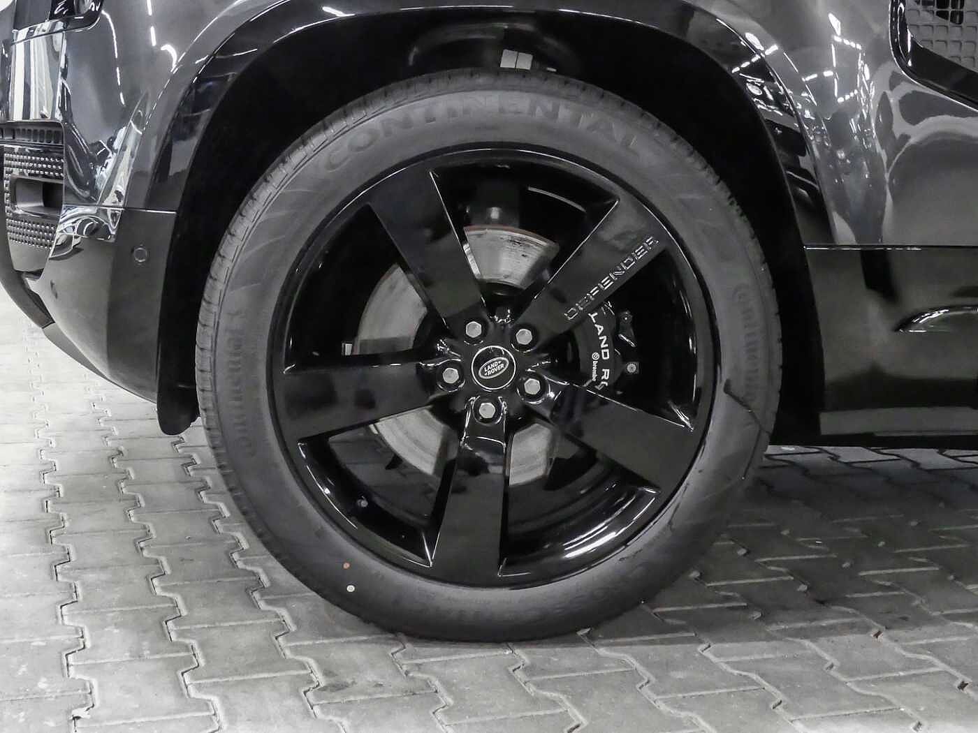 Land Rover Defender P500 X V8