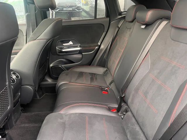 Mercedes-Benz GLA 250 AMG Line