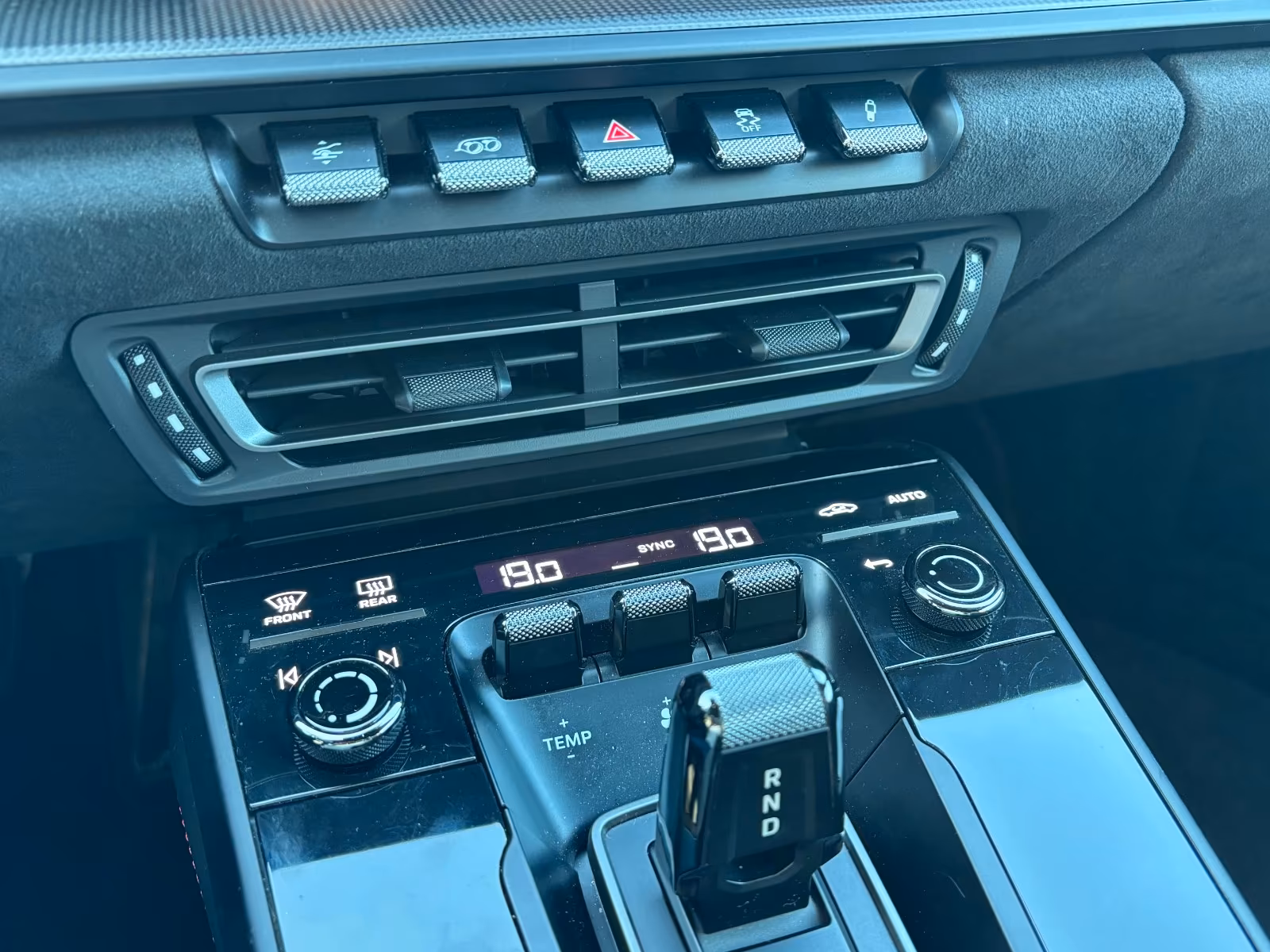 Porsche 911 992 Cabriolet Carrera GTS