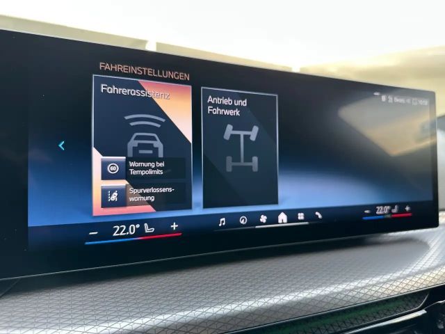 BMW 330 330d M-Sport Touring xDrive