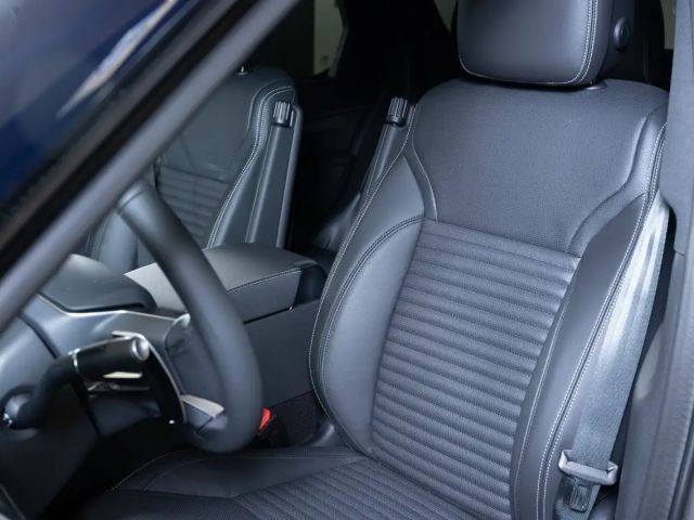 Land Rover Discovery D250 Dynamic SE