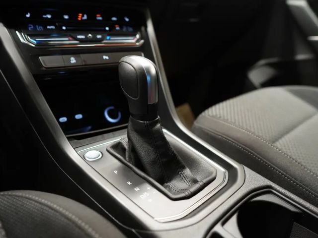 Volkswagen Touran 1.5 TSI DSG