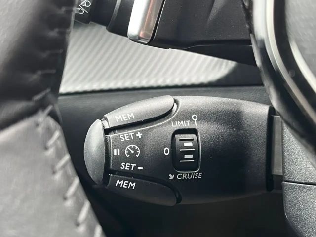 Peugeot 2008 Allure Pack