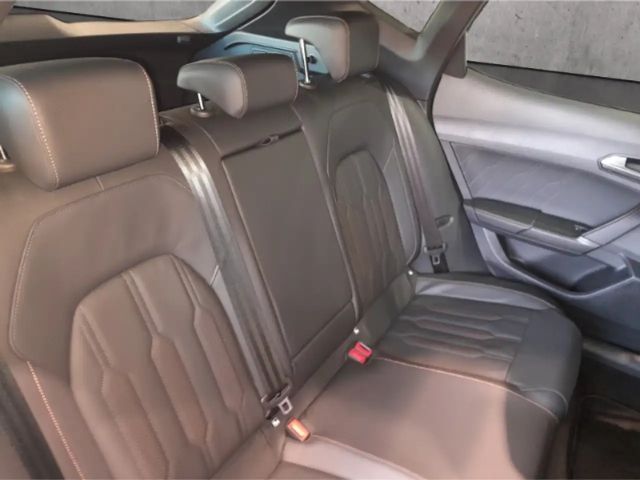 Cupra Formentor Panodach SHZ LHZ Navi LED el.Heckklappe Kamera