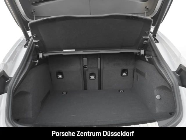 Porsche Taycan 4S Cross Turismo