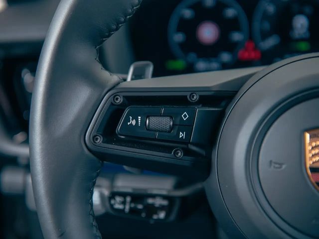 Porsche Panamera 4 E-Hybrid