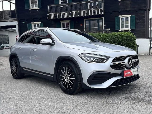 Mercedes-Benz GLA 220 AMG Line GLA 220 d