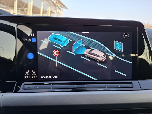 Volkswagen Golf 2.0 TDI DSG Life Variant